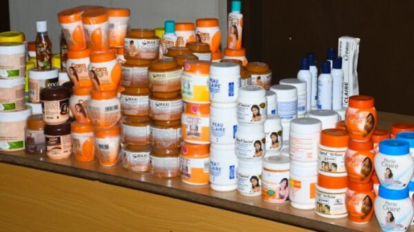 Skin Whitening Cream with Hydroquinone.