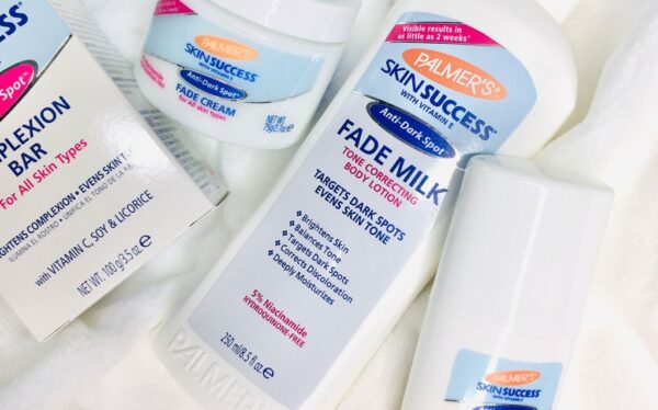 Top Hydroquinone Cream jar.