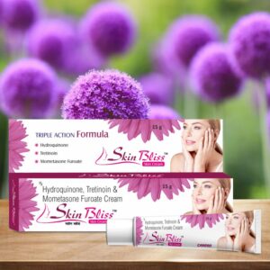 Skin Hydroquinone Tretinoin Mometasone Furoate Cream tube